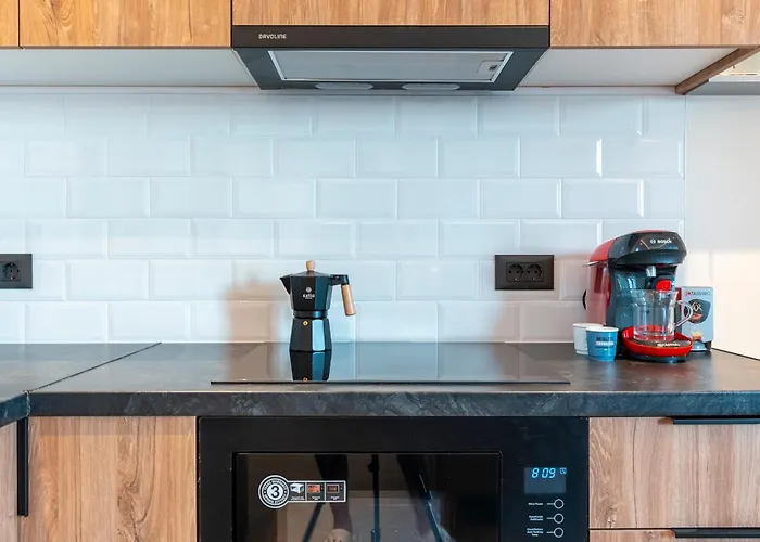 Alimbali فيلة Foiníkion